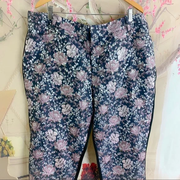 NEW Eloquii Studio Kady Fit Floral Jacquard Pant - Picture 4 of 11